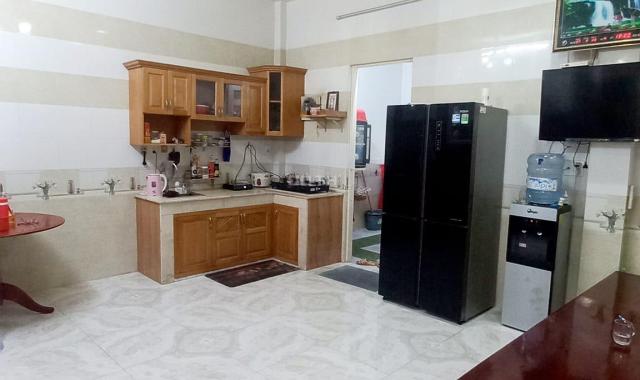 Chợ Phú Xuân, Thị Trấn Nhà Bè, 6m x 20m, trệt lầu, đất thực tế 140m2.