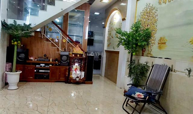 Chợ Phú Xuân, Thị Trấn Nhà Bè, 6m x 20m, trệt lầu, đất thực tế 140m2.