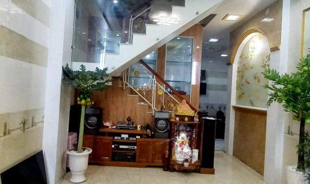Chợ Phú Xuân, Thị Trấn Nhà Bè, 6m x 20m, trệt lầu, đất thực tế 140m2.