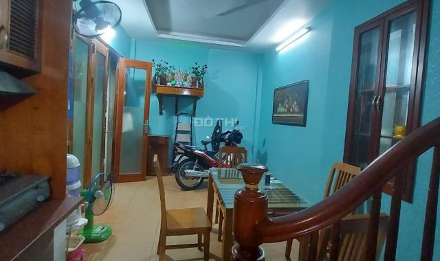 Bán nhà phố Nguyễn khánh toàn ô tô đỗ cửa. Diện tích 30m², 4 tầng, mặt tiền 6,3m, giá 3,5 tỷ.