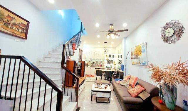 Bán nhà Bồ Đề - DT 34m2 - 5 tầng, 2 thoáng - 3,6 tỷ