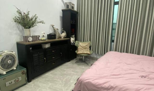 Bán nhà Bồ Đề - DT 34m2 - 5 tầng, 2 thoáng - 3,6 tỷ