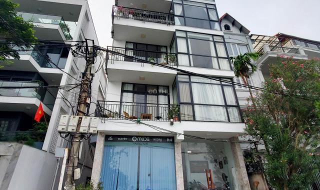 Bán tài sản của công ty, căn nhà mặt 2 phố Quảng An, diện tích 135m2, mặt tiền 9.5m, 700 triệu/m2