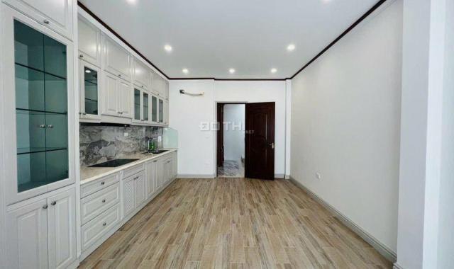 Sang nhượng nhà riêng 7 tầng Thụy Khuê, dt 51m2, mặt tiền 4.5m, nhà nhà thoáng, ở ngay, ngõ rộng, g