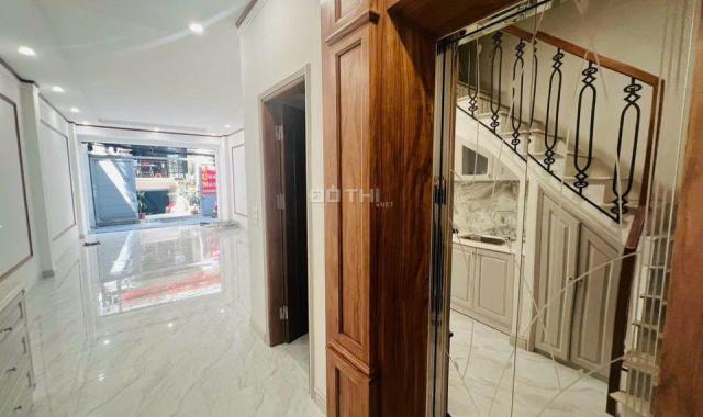 Sang nhượng nhà riêng 7 tầng Thụy Khuê, dt 51m2, mặt tiền 4.5m, nhà nhà thoáng, ở ngay, ngõ rộng, g