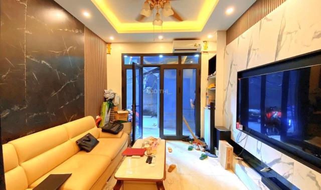 Nhà đẹp Võ Chí Công - Tây Hồ, 36m 4 tầng giá 5.2 tỷ gần phố, ô tô