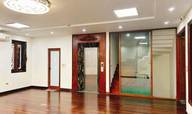 Bán LK ngõ 603 Lạc Long Quân,Q.Tây Hồ 139m² x 6 tầng (5 tầng nổi + 1 tầng hầm)mt 10m giá 31,5 tỷ