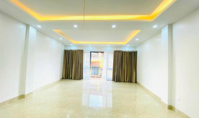 Duy nhất siêu phẩm vừa tiền phố Trung Hòa, vỉa hè kinh doanh, VP, 100m2, 7 tầng, Giảm giá còn 30 tỷ