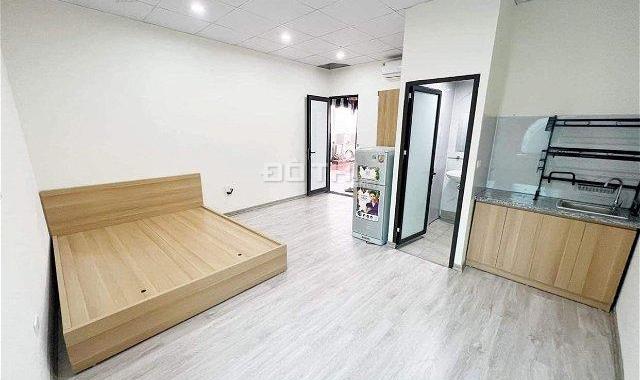 Lô góc 85m2x 7 tầng thang máy, cách phố Cầu Giấy 50M, thích hợp KD café và Văn phòng.