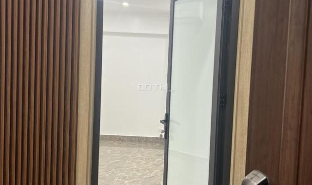 Cần bán căn chung cư phố Nguyễn Cơ Thạch , 90m2, 3N2VS, Giá 3 Tỷ3