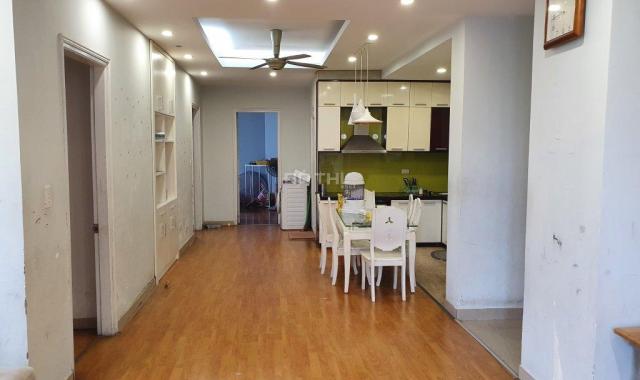 Bán nhà 76 Nguyễn Phong Sắc 60m2 4 tầng chắc chắn 7,9 tỷ ô tô vào nhà