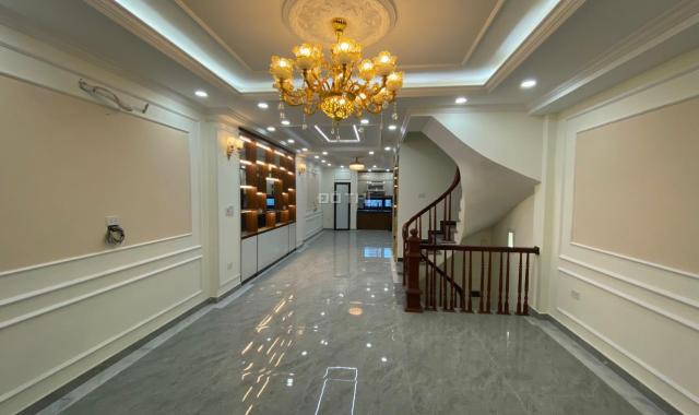 Bán nhà mặt phố Nguyễn Khang 40m2 5t mới 8.6 tỷ tiện kinh doanh, Spa