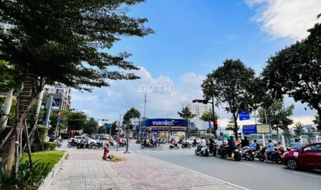 Giảm 2 tỷ bán nhanh mặt tiền siêu đẹp khu KD sầm uất ngay Phạm Văn Đồng được xây cao 120m2 full thổ