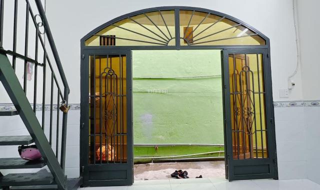 Chợ Phú Xuân, Thị Trấn Nhà Bè, 4m x 6m, 2 lầu, Sổ HR, vay được 1.5 tỉ. 1,9 tỷ