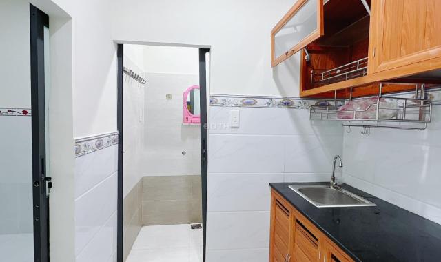 Chợ Phú Xuân, Thị Trấn Nhà Bè, 4m x 6m, 2 lầu, Sổ HR, vay được 1.5 tỉ. 1,9 tỷ