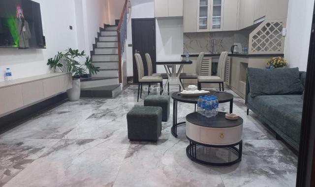 Bán nhà phố Đặng Văn Ngữ - Hồ Đắc Di . Cách đường ô tto 30m , DT 37m - Giá bán 4.95 tỷ