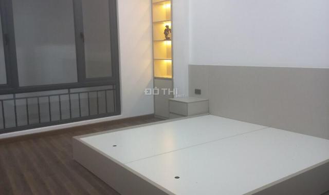 Bán nhà phố Đặng Văn Ngữ - Hồ Đắc Di . Cách đường ô tto 30m , DT 37m - Giá bán 4.95 tỷ