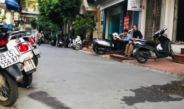 Bán nhà riêng tại Phố Hoàng Cầu, Phường Ô Chợ Dừa, Đống Đa, Hà Nội diện tích 60.0m2 giá 20 Tỷ