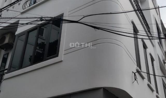 Chính chủ cần bán nhà Lô góc kinh doanh - gara - 7 chỗ dt 45m2 x 6 t ngõ thông 8,7 tỷ