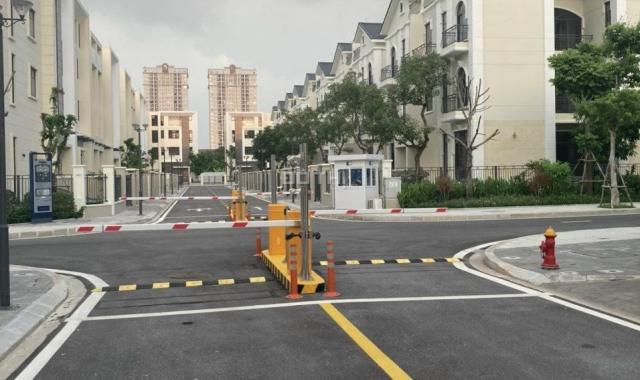 Bán gấp biệt thự đơn lập giai đoạn 2 Starlake Hồ Tây, 3 tầng nổi 1 tầng hầm, hướng Nam, giá tốt.