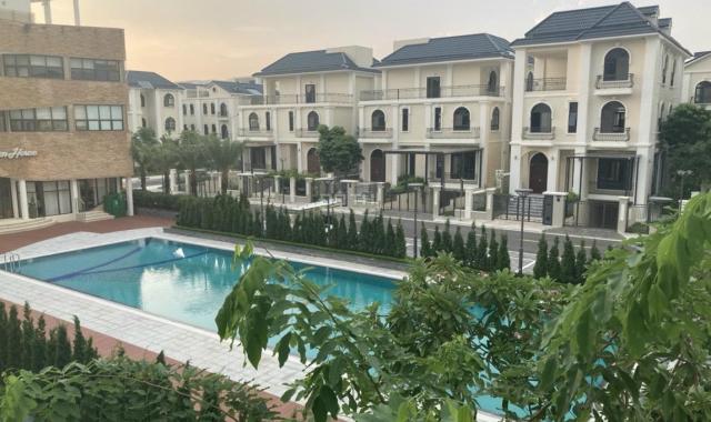 Bán gấp biệt thự đơn lập giai đoạn 2 Starlake Hồ Tây, 3 tầng nổi 1 tầng hầm, hướng Nam, giá tốt.