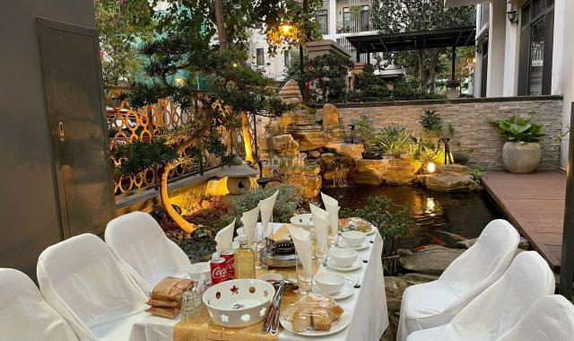 Bán gấp biệt thự song lập Starlake Hồ Tây, diện tích 193m2, hướng Nam, giai đoạn 1, full nội thất.