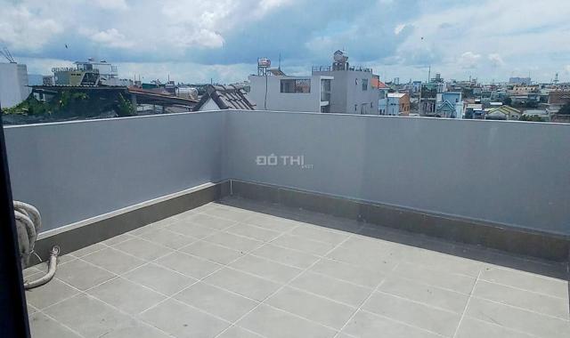 Gần Phú Mỹ Hưng, Quận 7. Trệt 3 lầu. 5m x 12m. Nhà đẹp. Sổ HR. Chỉ 5.3 tỉ.