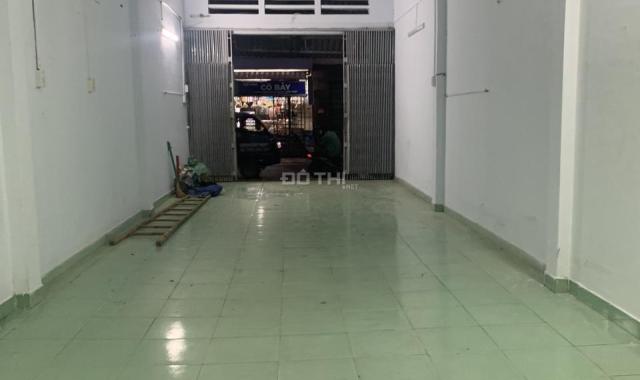 Tôi cho thuê nhà MT DS12 ngay gần Eon Mall Tân Phú,KD sầm uất,rộng 4x20m,cầu thang cuối nhà