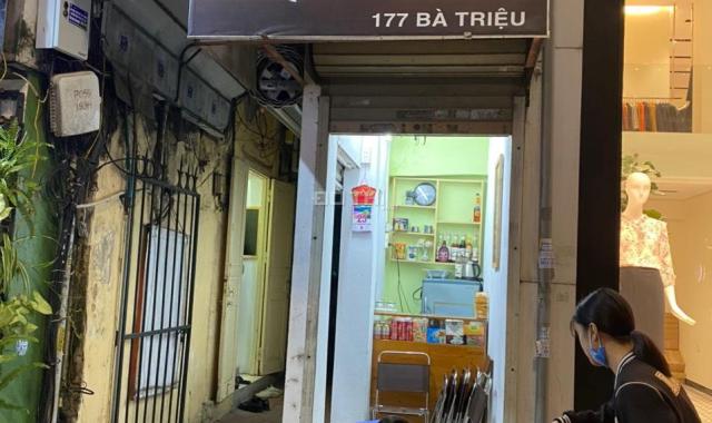 Chính chủ bán nhanh nhà và cửa hàng mặt phố Bà Triệu, gần Vincom Bà Triệu, DT 20m2