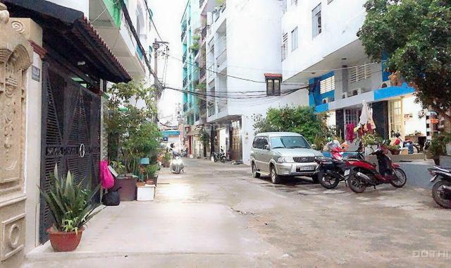 8tr/tháng- CC Nguyễn Thị Tần P2 Q8 2PN 2 ban công 60,3m2 cạnh chợ Rạch Ông thang máy, có sẵn NT