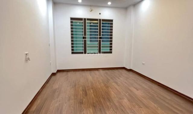 Bán nhà Đường Vương Thừa Vũ, P Khương Trung, Thanh Xuân, 36m2 6t thang máy, nhỉnh 6 tỷ.0906626679