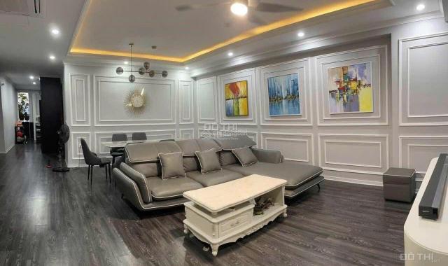 Bán căn hộ chung cư 187 Nguyễn Lương Bằng 132m2, 4 phòng ngủ, 2 vệ sinh, full nội thất.