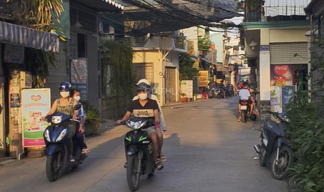 Nhà ngộp bank cần bán gấp đường số 11 - Bình Tân