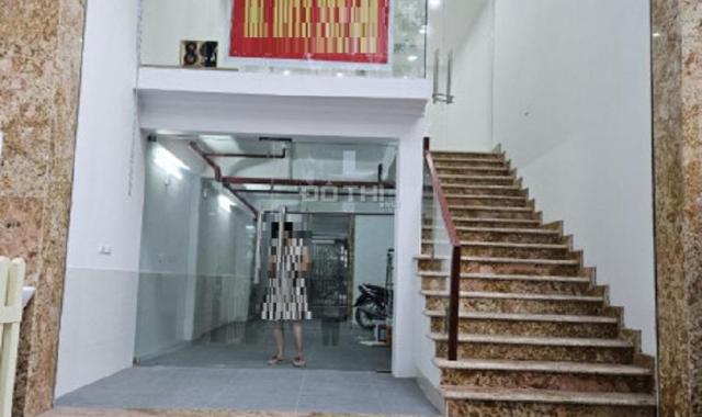 Cho thuê mặt bằng 90m2 ở phố Linh Lang làm siêu thị, phòng khám, quầy thuốc