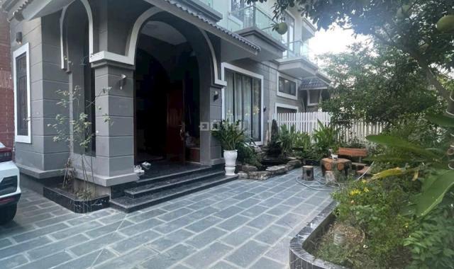 CẦN BÁN CĂN BIỆT THỰ 240M2 KHU D GELEXIMCO HOÀN THIỆN SẴN THANG MÁY