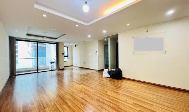 Chính chủ bán căn 115m2 chung cư Golden Land, giá 4tyxx