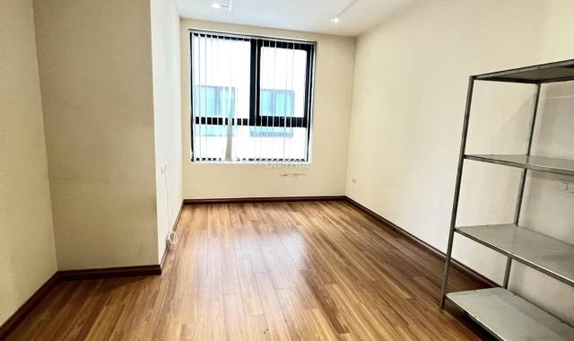 Chính chủ bán căn 115m2 chung cư Golden Land, giá 4tyxx