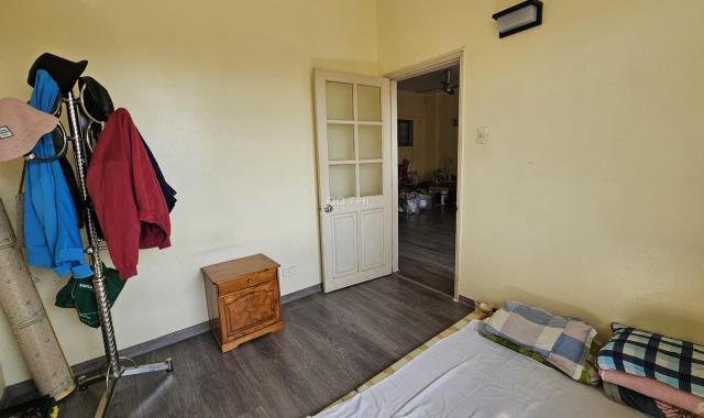 Bán căn hộ góc chính chủ 60m2 ở bán đảo Linh Đàm - sổ hồng chính chủ - 2 phòng ngủ - 2 tỷ tròn