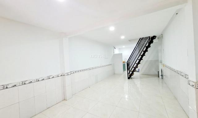 Bán nhà riêng tại Đường Bình Đông, Phường 14, Quận 8, Hồ Chí Minh diện tích 25m2 giá 2.450 Tỷ