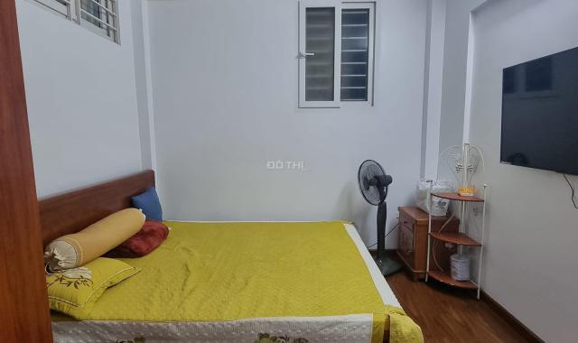 Cần bán gấp nhà ngõ 210 Hoàng Quốc Việt 50m2, 6T, đẹp về ở ngay, tặng nội thất, hơn 7 tỷ