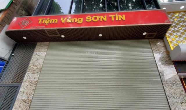 Gia đình hạ giá 50 tỷ, bán nhà mặt phố Ô Chợ Dừa để lo việc, nhà 6 tầng, diện tích 98m2