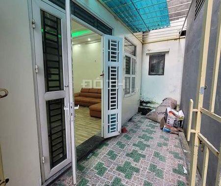Bán nhà Nguyễn Văn Lộc 36 m, 2 tầng, giá 2,2 tỷ Xx