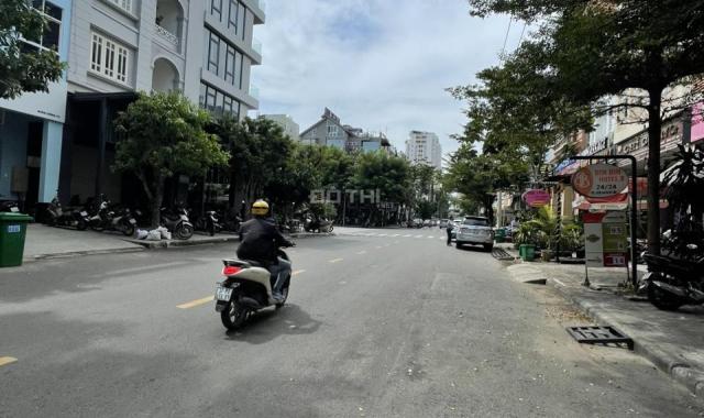 Cho thuê nhà Hưng Gia 1 đường Số 2 khu Phú Mỹ Hưng - Dt 6*18,5m kết cấu trệt lửng 3 lầu, 6PN