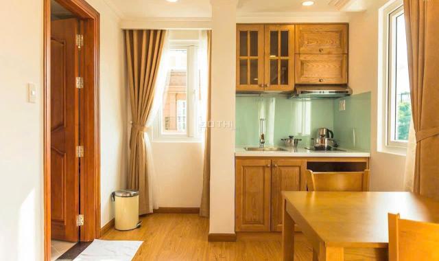 Cho thuê nhà phố góc đường Bùi Bằng Đoàn, Phú Mỹ Hưng, nhà đẹp, giá rẻ