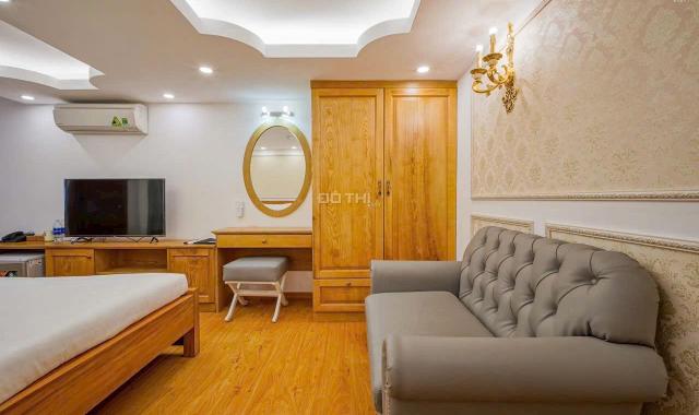Cho thuê nhà phố góc đường Bùi Bằng Đoàn, Phú Mỹ Hưng, nhà đẹp, giá rẻ