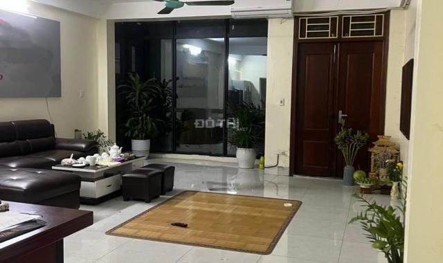 Cho thuê nhà Thượng Thanh 80Mx5T thang máy, vỉa hè rộng, văn phòng