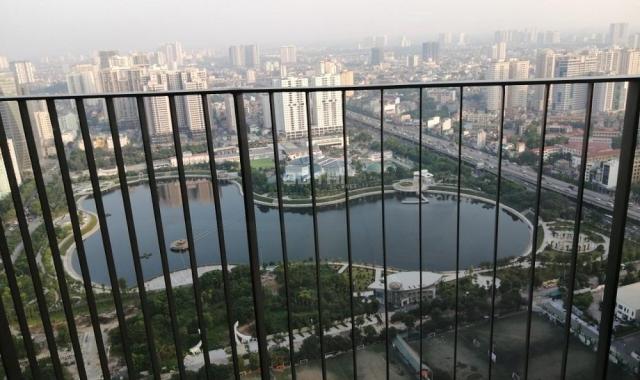 MỚI! Bán căn hộ siêu đẹp 2PN ban công Đông Nam view hồ, chung cư Vinhomes D'Capitale full nội thất