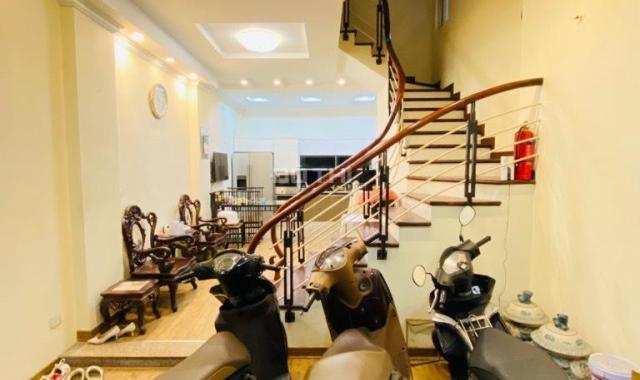 TRUNG TÂM ĐỐNG ĐA – 50M2 – LÔ GÓC – VÀI BƯỚC RA PHỐ - Ô TÔ ĐỖ CỬA - NỞ HẬU – CHỈ NHỈNH 8 TỶ