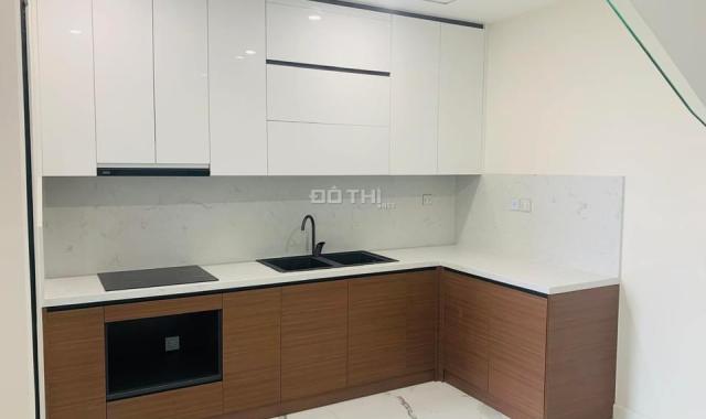 Chính chủ cần bán gấp căn Duplex Sunshine City, DT 212m2, 2 tầng, giá tốt, LH 0962 310 310