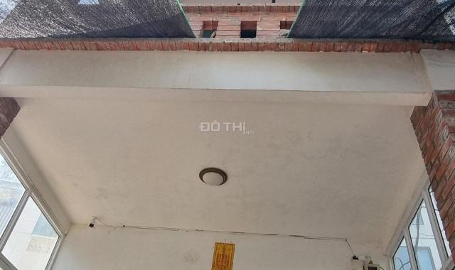 Cho thuê nhà 639 Hoàng hoa thám 100m2 x 3,5 tầng full đồ ở va làm văn phòng